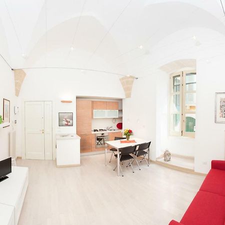 La Piccola Dimora Dell' Alcantarine Apartment Lecce Exterior photo
