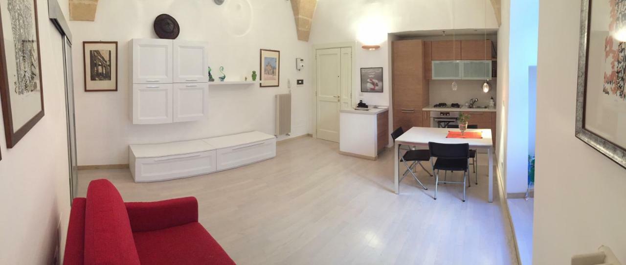 La Piccola Dimora Dell' Alcantarine Apartment Lecce Exterior photo